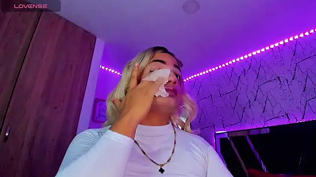 Amber_bigdick22