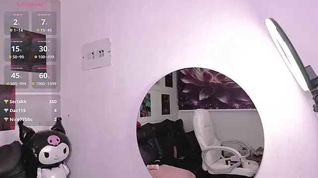 mia_bloom2