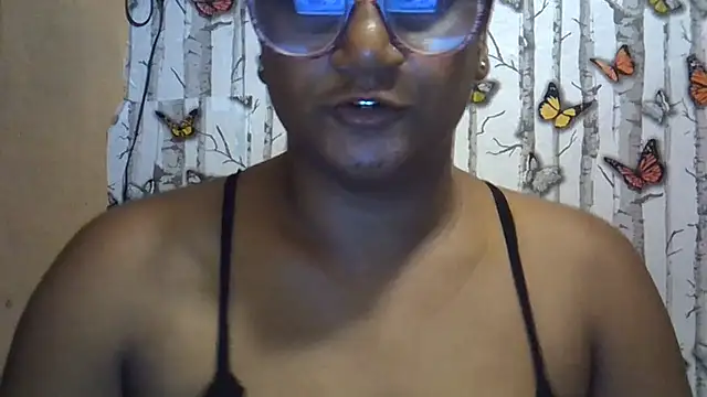 indianstrawberrylips4u