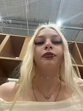 AngelinaTous
