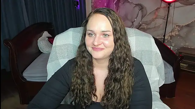 Chorna_Rouse live cam preview