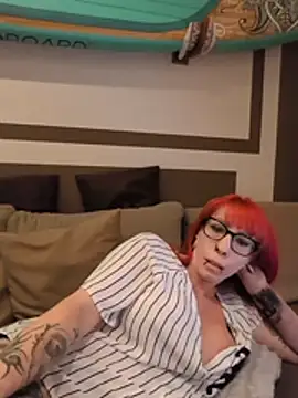 Ruby_Rebel live cam preview