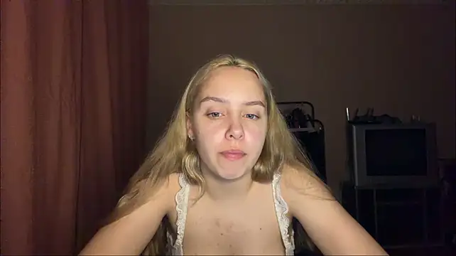 Flaffy_Bombyy