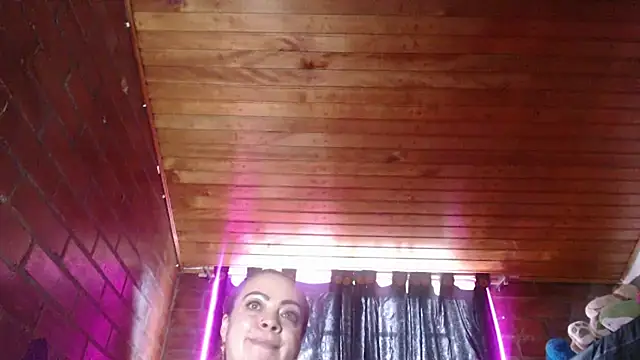 LIila28six