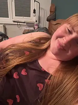 Curvy-GingeXX live cam preview