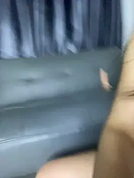 Show de webcam ao vivo com Ly_Coca2 - Brinquedos Lovense interativos disponíveis