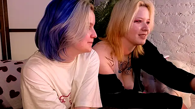 Bluedew live sex cam