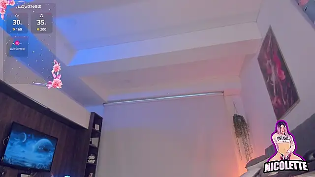 nicolette_tay (T young) - Stroke and fuck ass 💦💦