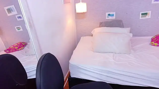 Curvy_sexyvalen webcam