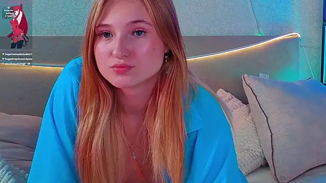 PrimroseFoster live cam on StripChat