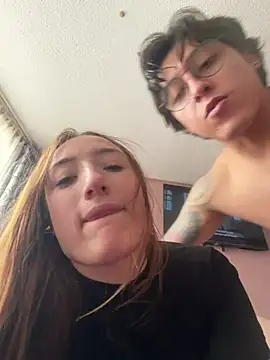 Valery_Salmons webcam