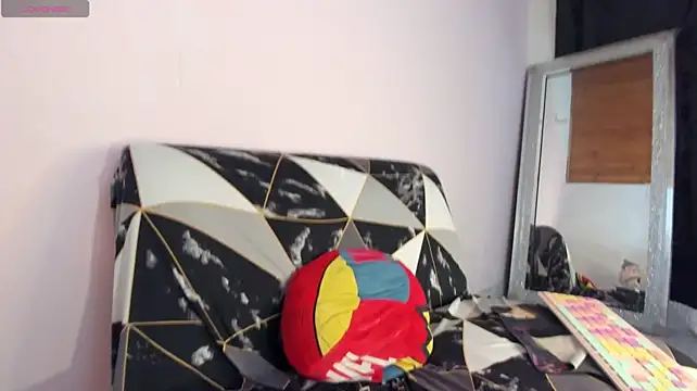 kitty-kryss