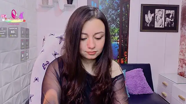 Eva_Roussell