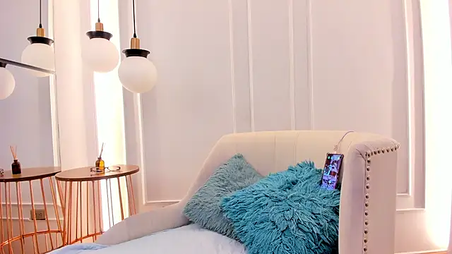 CarolinnaSaenz
