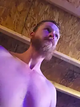 Redheadstud