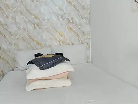 Emma_Jonnes1