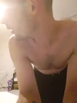 NoaReeed live sex cam