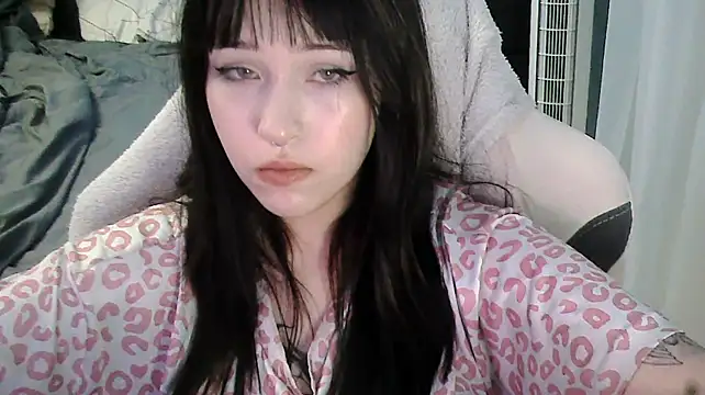 EvaMorf live cam preview