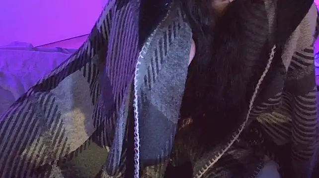 CeriseLapine live cam on StripChat