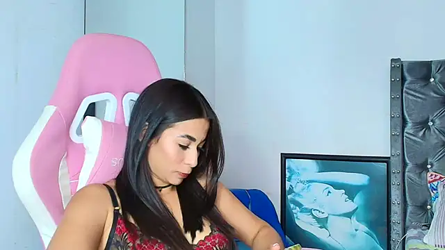 GraceWallace_ live cam on StripChat