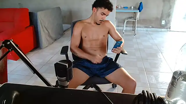 menoquarenta live cam on StripChat