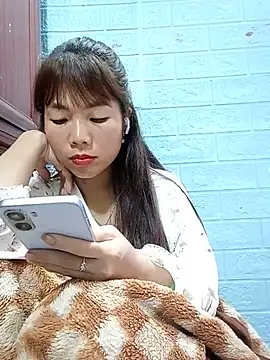 AmyLinee01 live cam on StripChat