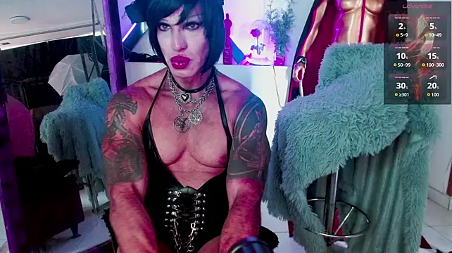 LILITHMADAME live cam on StripChat