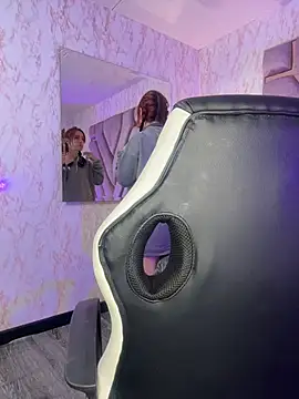 Elodiee_Roussee live cam preview