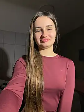 Lizzie_Castillo