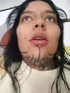 nina_hot26