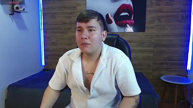 damian_miller7 live cam on StripChat