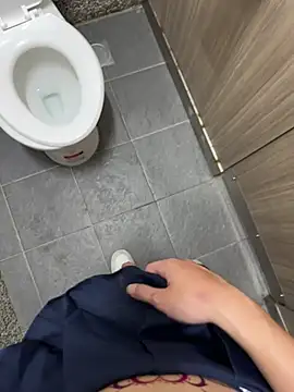 nai_henta1 (M twink) - 下次直播:戶外露出