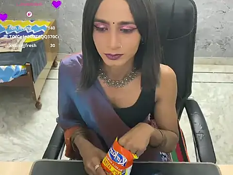 LuvLayla live sex cam