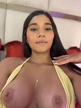 AlessiaVallmont live sex cam