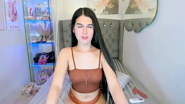 Lisa_empress live sex cam