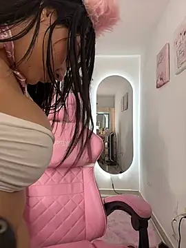 Jenn_Layton webcam