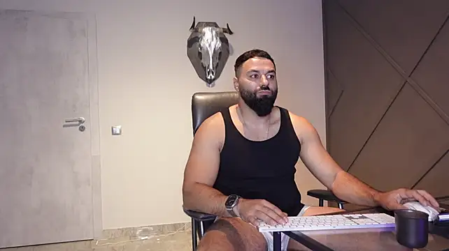 mattmasterss live cam on StripChat