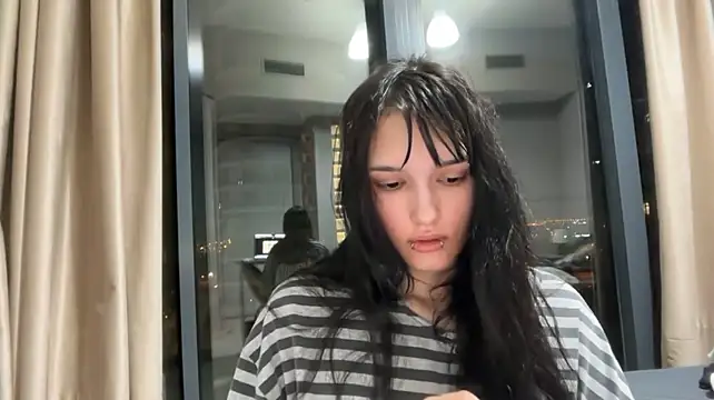 SebrinaMontelle live cam on StripChat