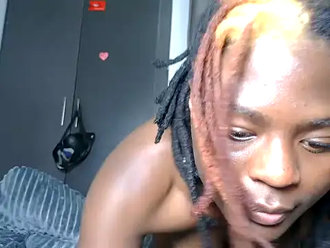 African-slutt live cam on StripChat