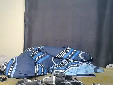 horny_scarlet_dais