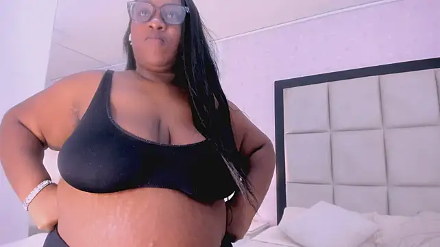 TreisyVixen