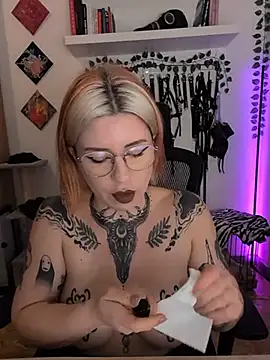 divine_eve