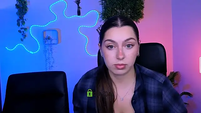amalialowell webcam