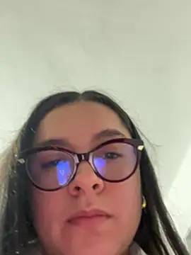 Alice_Kroos webcam