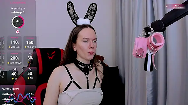 _velvet_whisper_ webcam stripchat model stream image