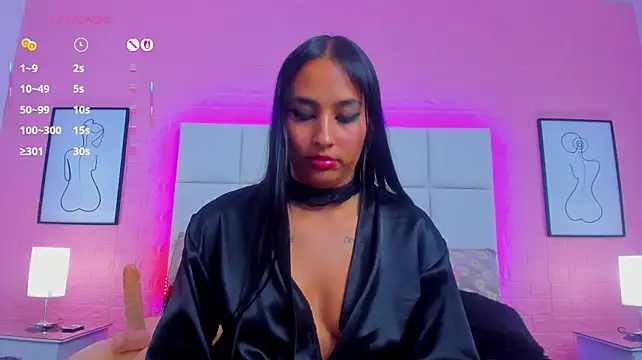 charlotte_kisss