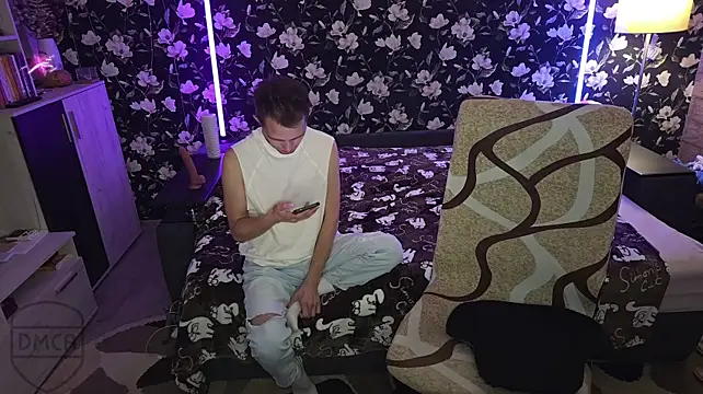 Vuitton live cam on StripChat
