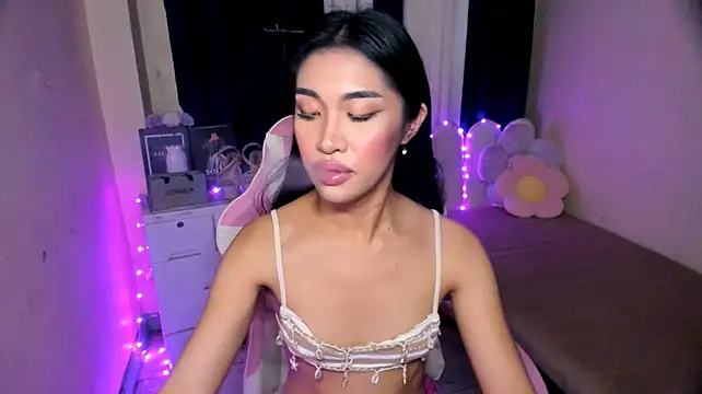 Elara_Vane live cam preview