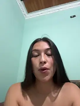 VictoriaLannee