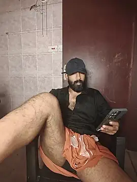 MalluBeard live cam on StripChat